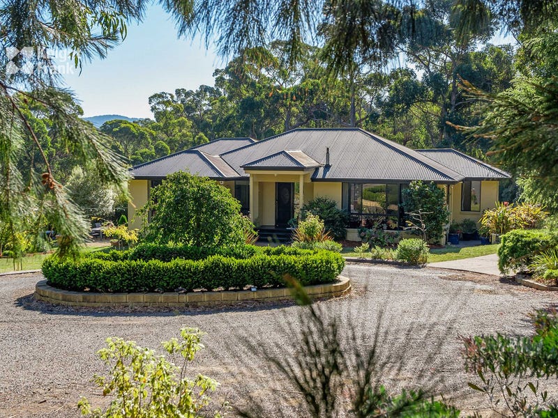 38 Golden Grove Drive Blackmans Bay Tas 7052