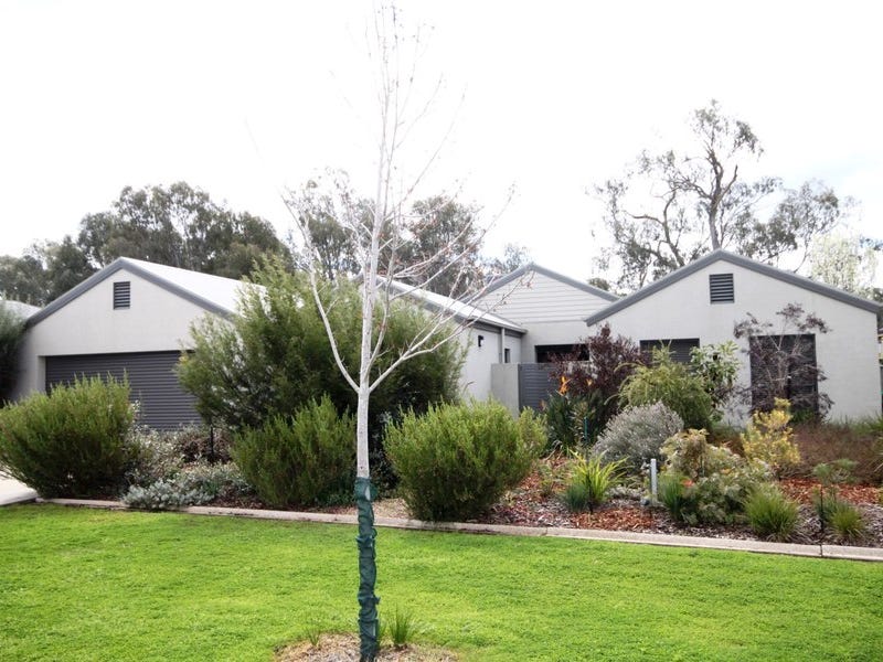 32 Cambridge Drive, Wangaratta, Vic 3677 Property Details