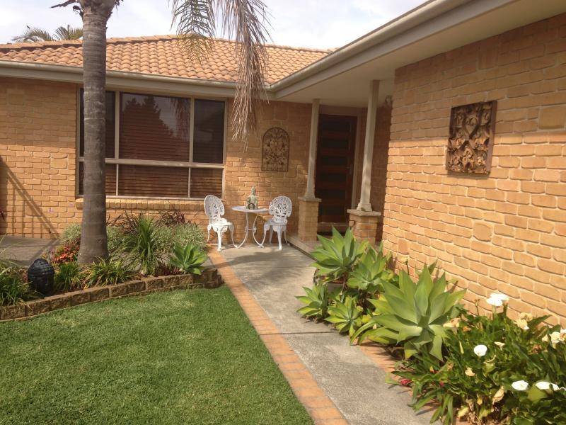 5 Paruna Court, Forster, NSW 2428 Property Details