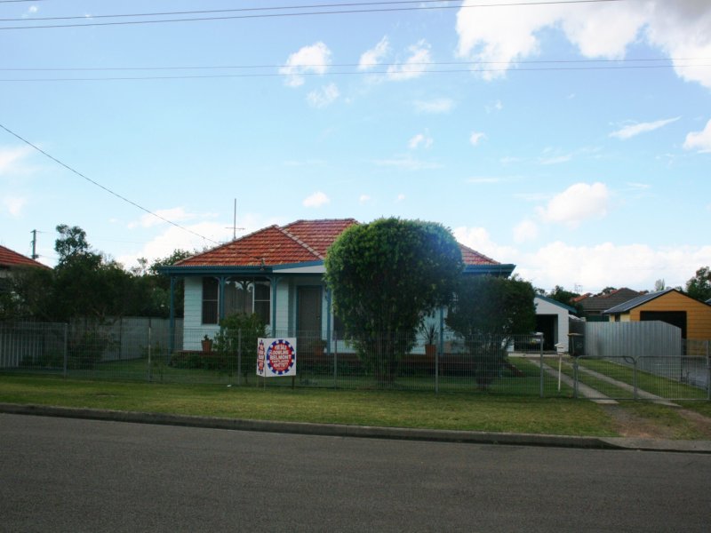 30 Albert Street, Warners Bay, NSW 2282