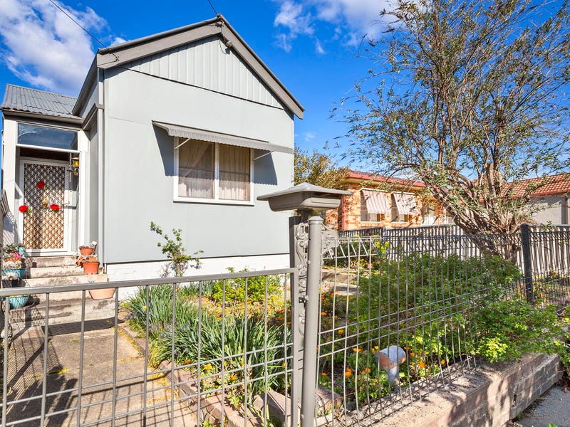 37 Ferro Street, Lithgow, NSW 2790 Property Details