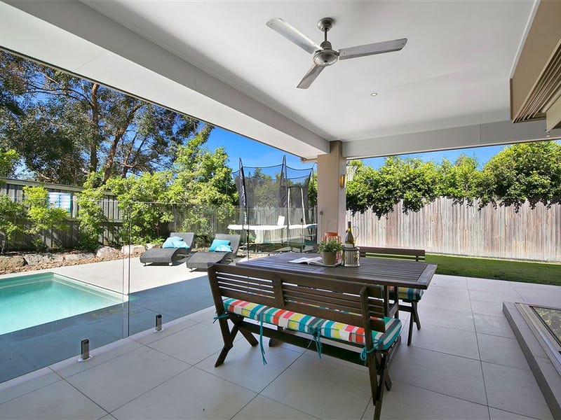 12 Patricia Drive, The Gap, Qld 4061