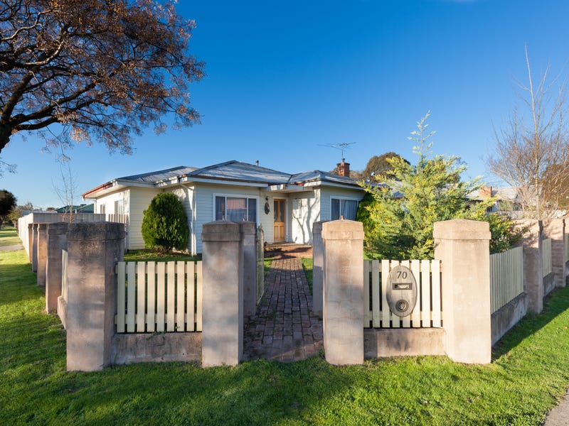 70 Lawrence Street, Wodonga, Vic 3690 Property Details