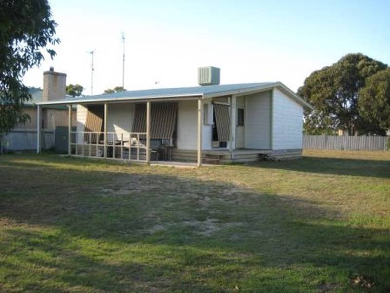 10 Tobruk Avenue, Robe, SA 5276 Property Details