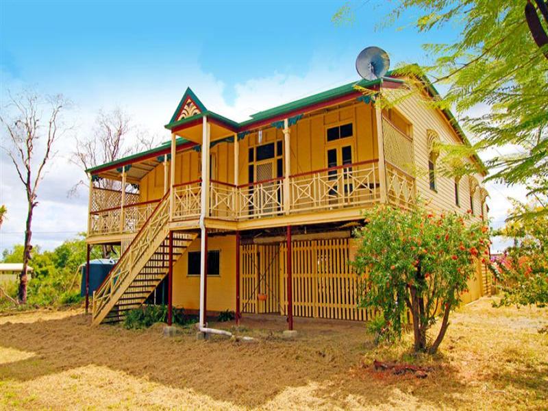 128 Lucas Street, Gracemere, Qld 4702 Property Details