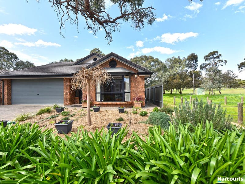 44 Golf Course Drive, Woodcroft, SA 5162