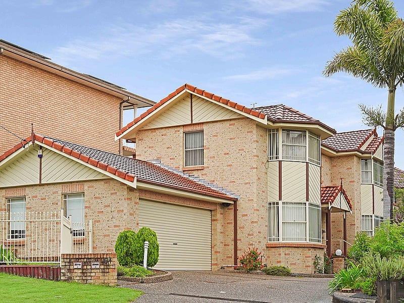 1/64 Gilmore Street, West Wollongong, NSW 2500