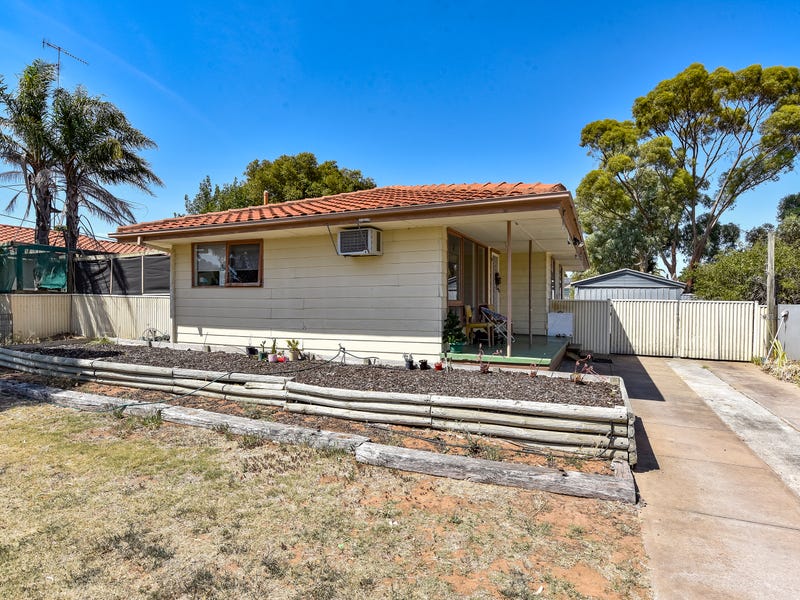 12 Murray Street, Bordertown, SA 5268 House for Sale