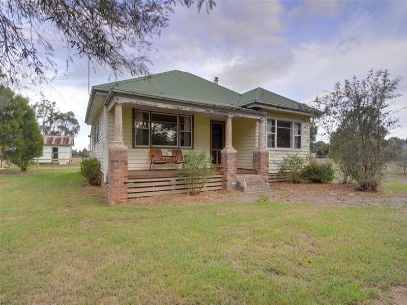 90 Harris Lane, Toongabbie, Vic 3856 Property Details