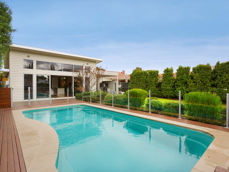 42 Collingwood Road, Newport, VIC 3015