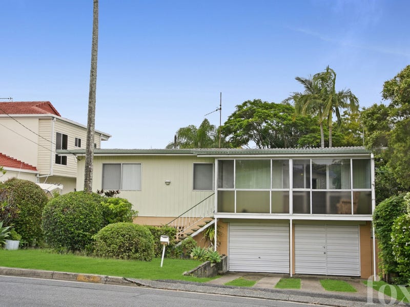 85 Robert Street, Labrador, Qld 4215 Property Details