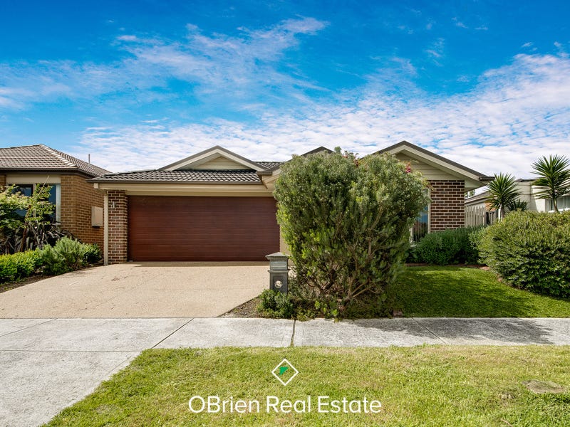 6 Seville Street, Pakenham, VIC 3810