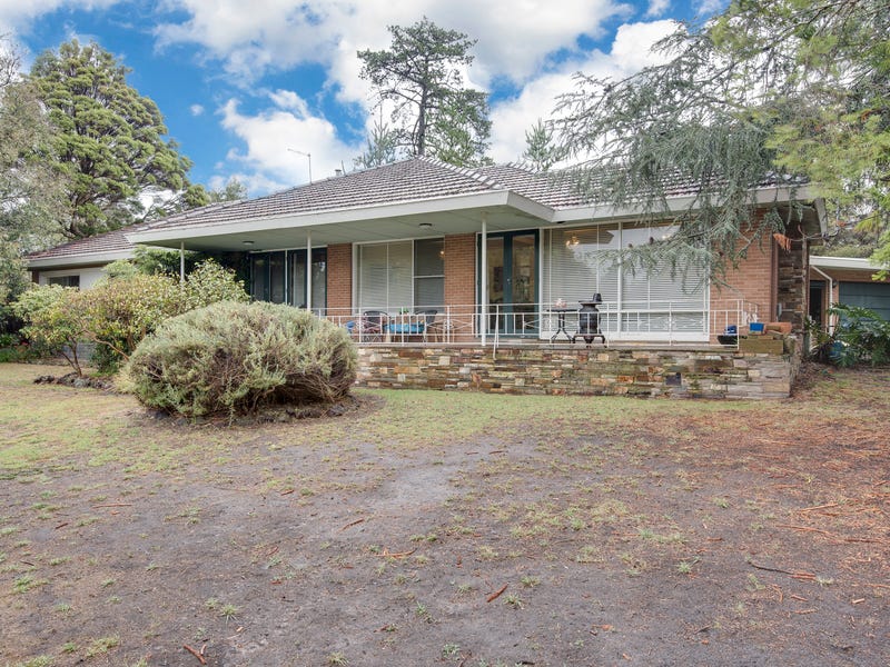 11 Jacksons Road, Mount Eliza, Vic 3930 11 Jacksons Road, Mount Eliza, Vic 3930