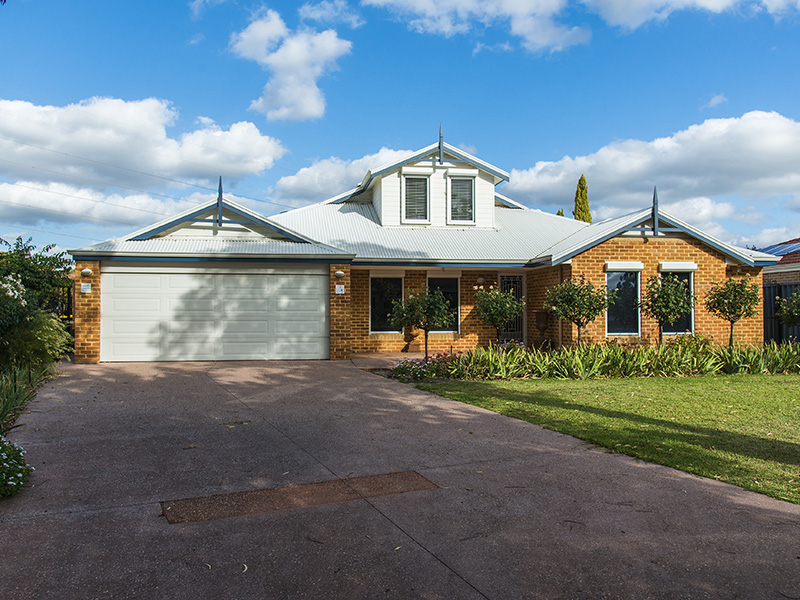 5 Desert Ash Place, Helena Valley, WA 6056