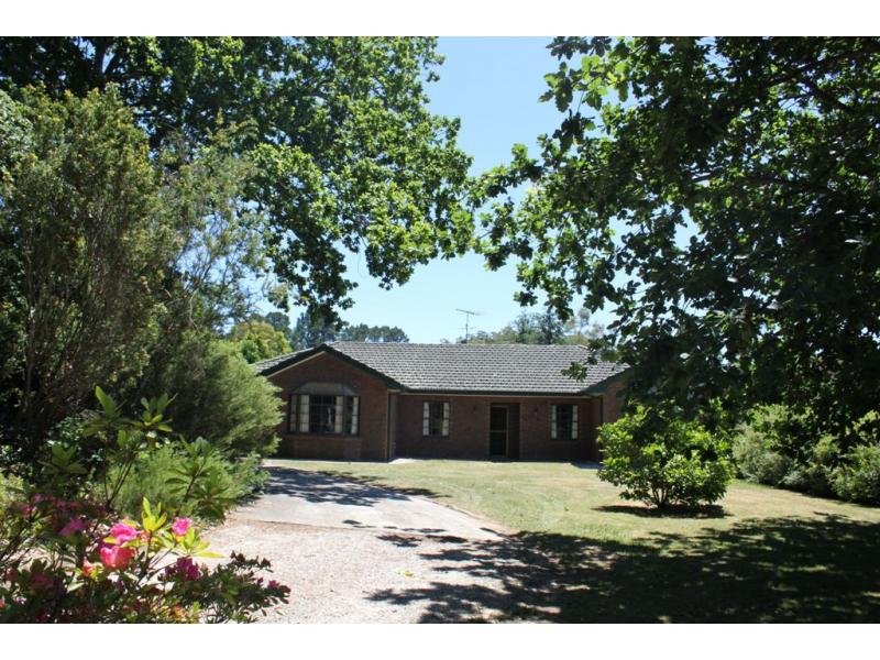 11 Centennial Road, Bowral, NSW 2576 Property Details