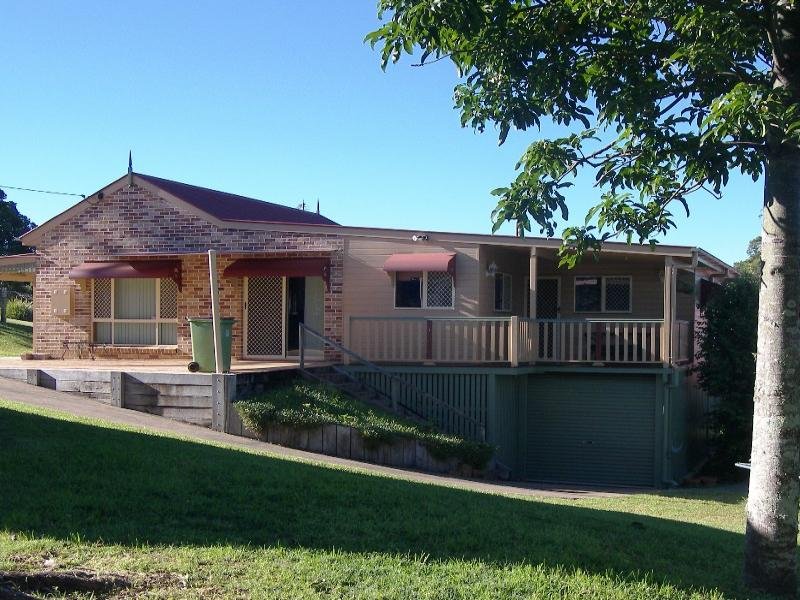 8 Cedar Grove Court, Maleny, Qld 4552 Property Details