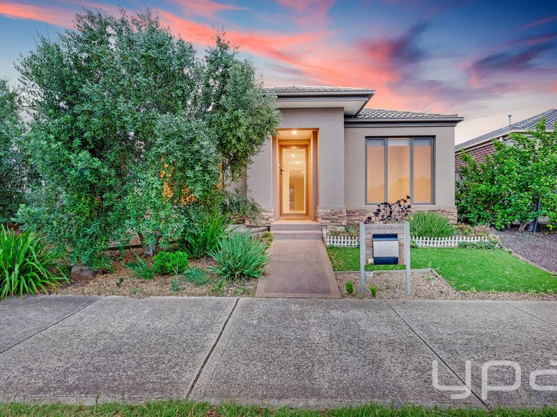199 Saltwater Promenade, Point Cook, VIC 3030