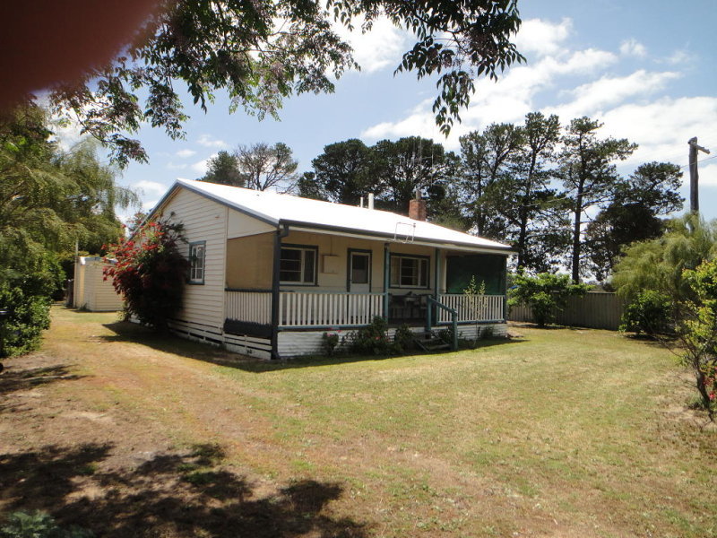 2 North Terrace, Tambellup, WA 6320 Property Details