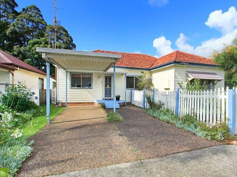 7 Moore Street, Gwynneville, NSW 2500 - realestate.com.au