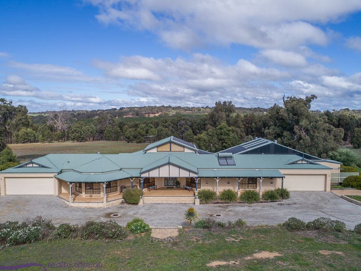 246 Berry Brow Road, Bakers Hill, WA 6562