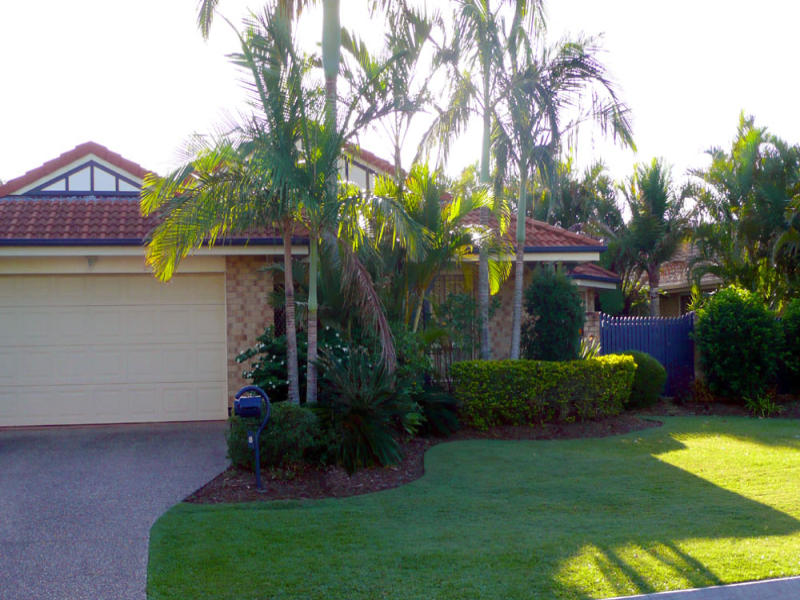 8 Mountain Ash Drive, Mountain Creek, QLD 4557