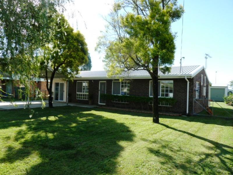 10 Youngs Lane, Walkerston, Qld 4751 Property Details