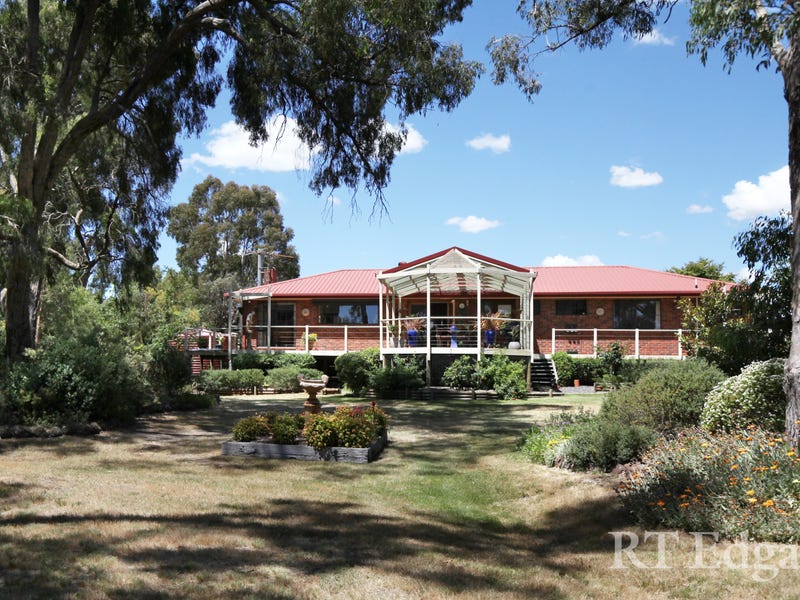 11 Heddle Road, Lancefield, Vic 3435 Property Details