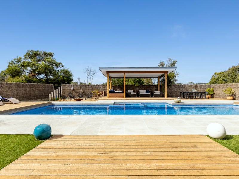 2 Daniella Court, St Andrews Beach, VIC 3941