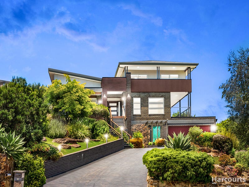 20 Highland Drive, Pakenham, Vic 3810 Property Details