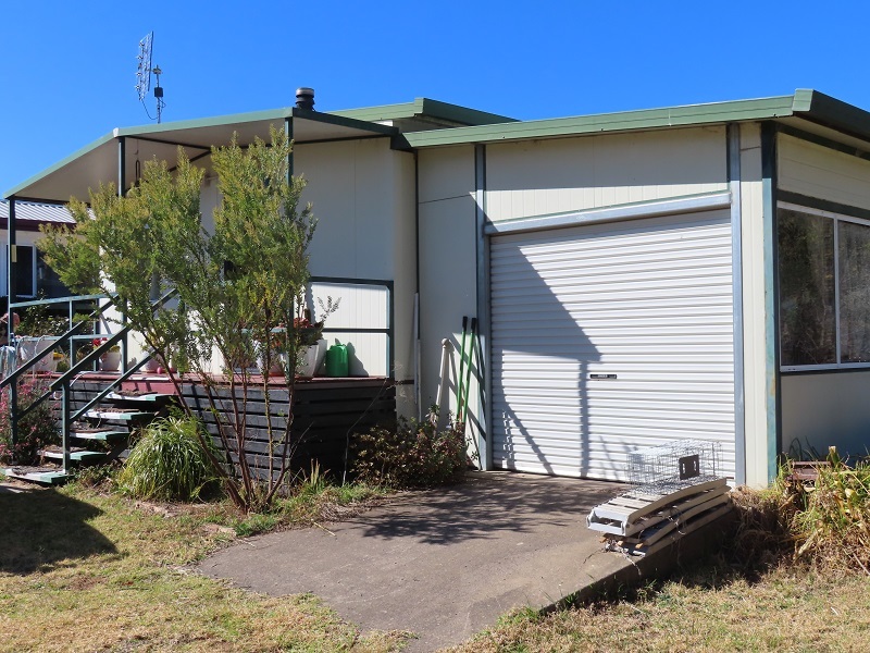 59 Wallangarra Road, Stanthorpe, Qld 4380 Property Details