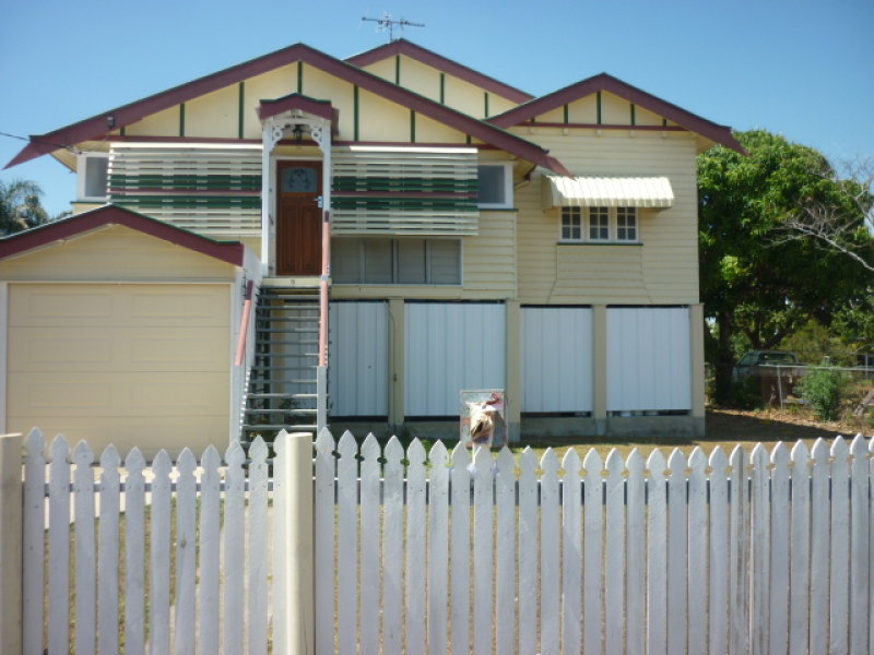 9 Henry Street, West End, QLD 4810