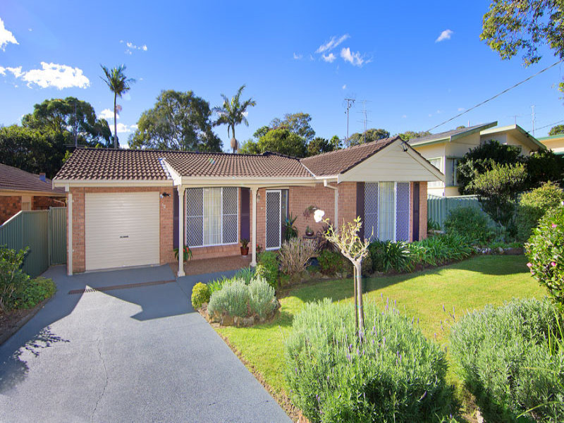 12 Ninth Avenue, Toukley, NSW 2263