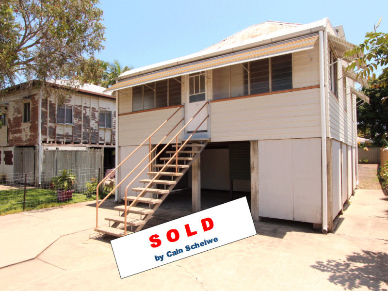 33 Carr Street, Hermit Park, Qld 4812