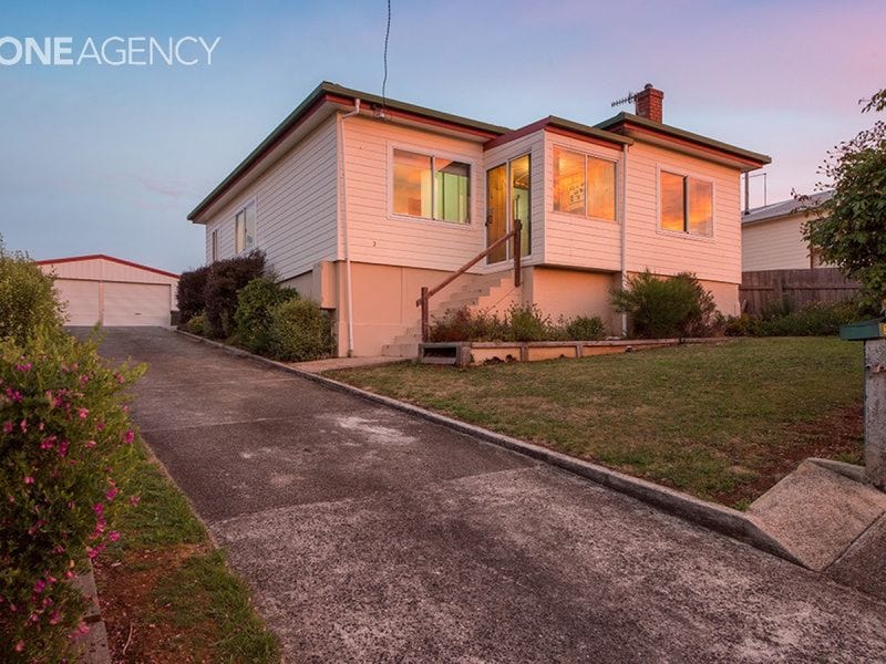 3 Duke Street, Upper Burnie, TAS 7320