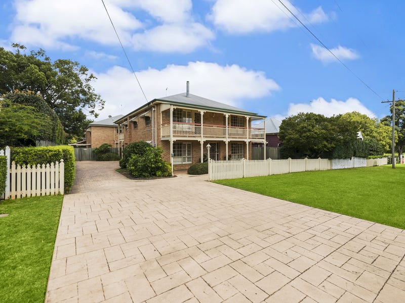 1/6 Burns Street, East Toowoomba, QLD 4350