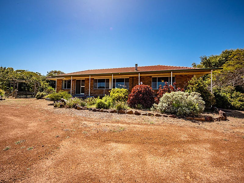 11 Trant Road, Moresby, WA 6530 Property Details