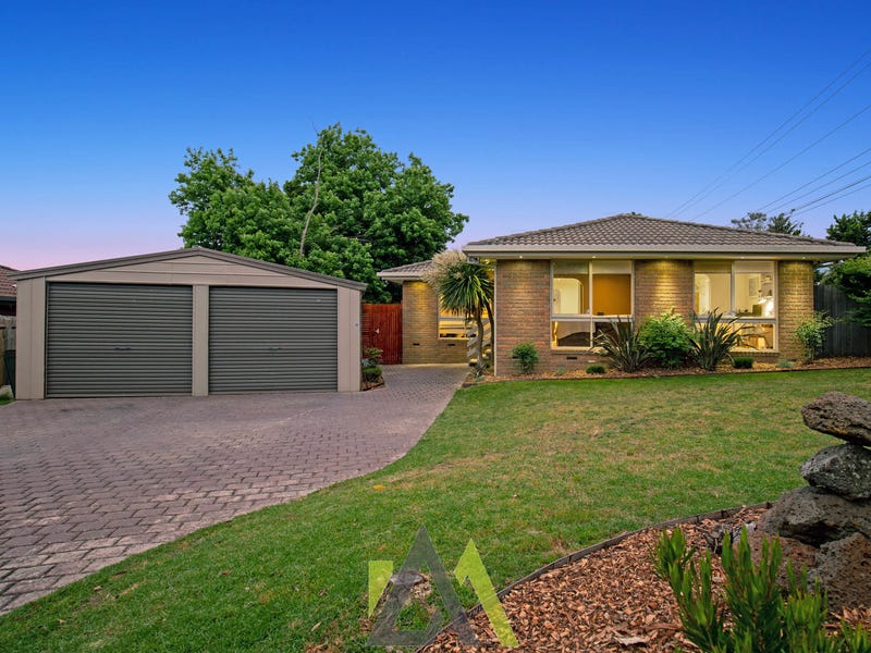 1 Green Acres Court, Langwarrin, VIC 3910