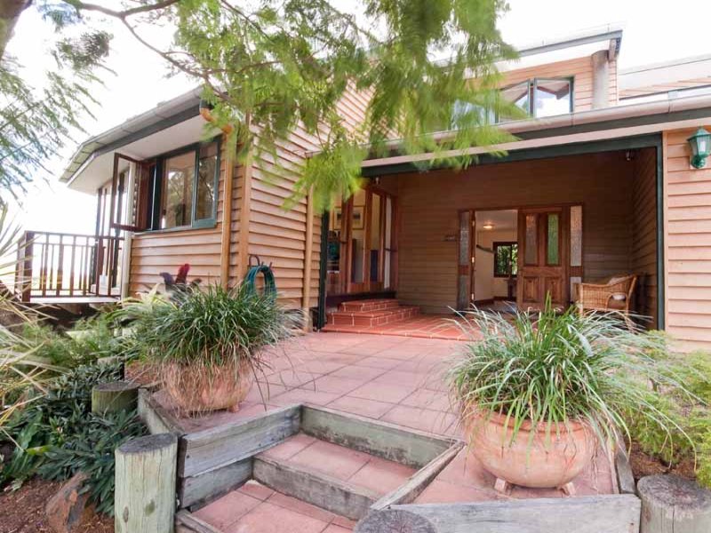 534 Savages Road, Brookfield, Qld 4069 Property Details