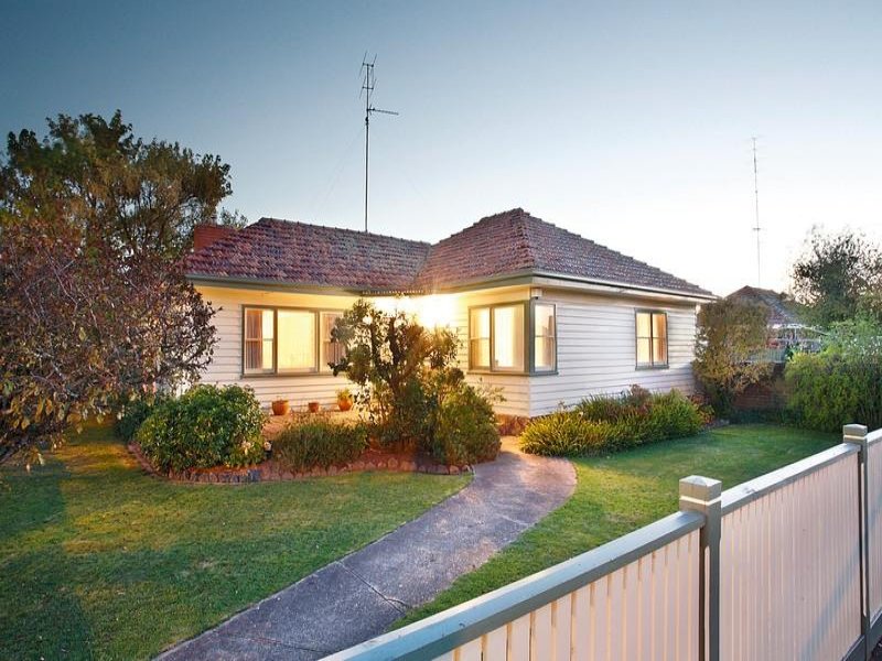 239 Dowling Street, Wendouree, Vic 3355 Property Details