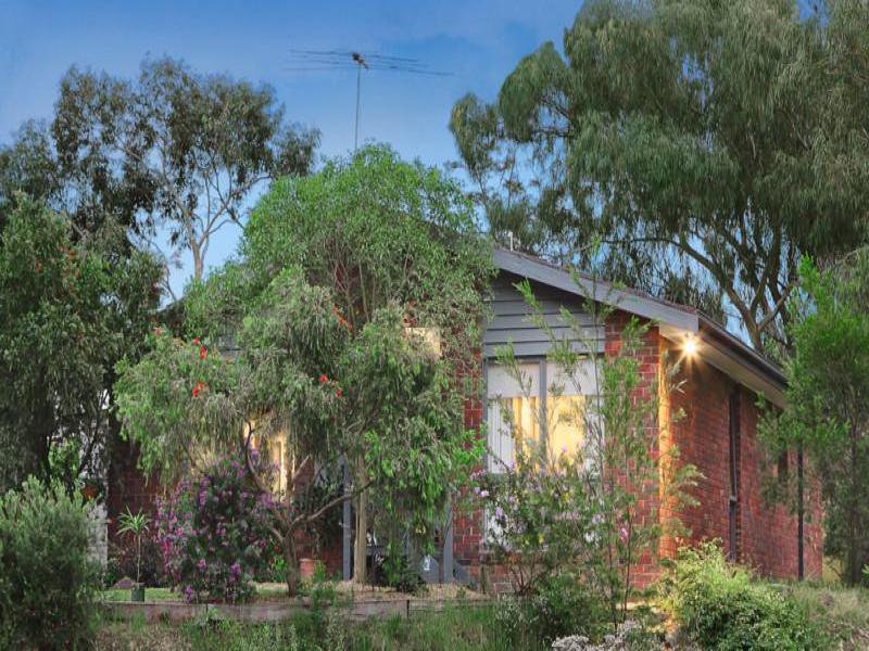 121 Plenty River Drive, Greensborough, Vic 3088 Property Details