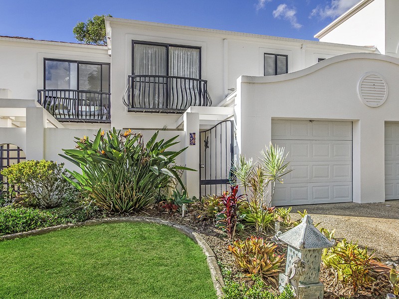 702/22 Glenside Drive, Robina, Qld 4226 Property Details