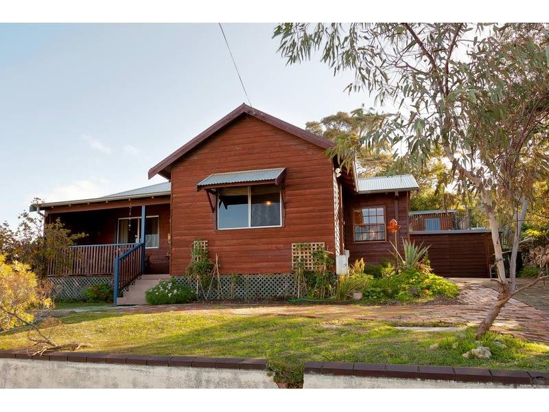 9 Curedale Street, Beaconsfield, WA 6162 Property Details