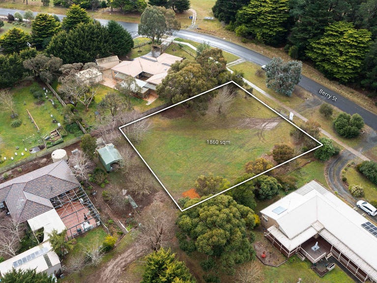 Fraser Court Ballan Vic Realestate Com Au