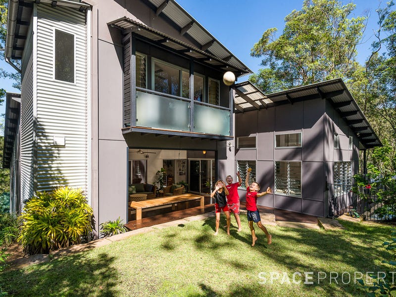 86 Road, Bardon, Qld 4065 Property Details