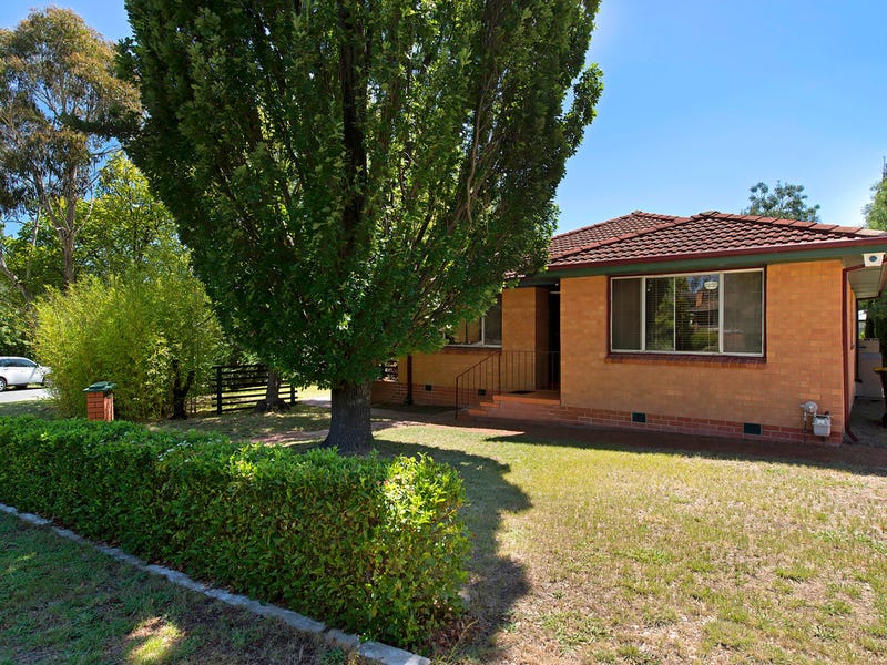 3 Salmond Street, Chifley, ACT 2606 Property Details