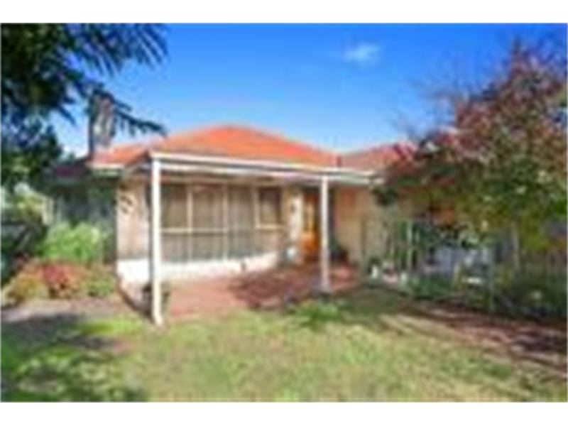 2 Outlook Drive, Nunawading, VIC 3131