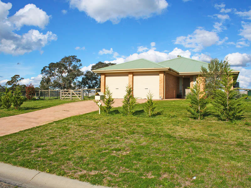 5 Patrick Place, Marulan, NSW 2579 Property Details
