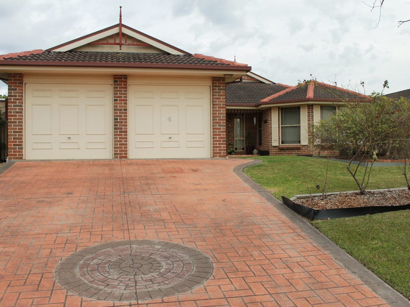 4 Rosebrook Row, East Maitland, NSW 2323