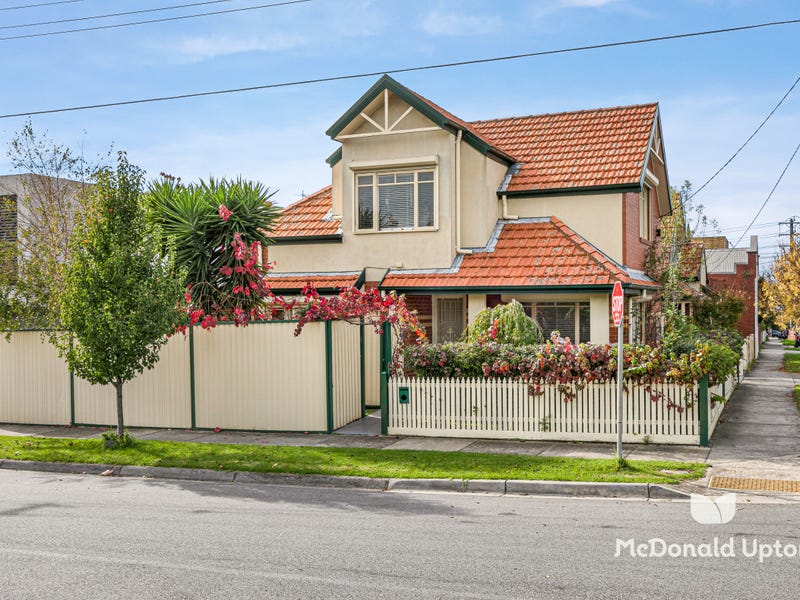 82 Primrose Street, Essendon, Vic 3040 Property Details