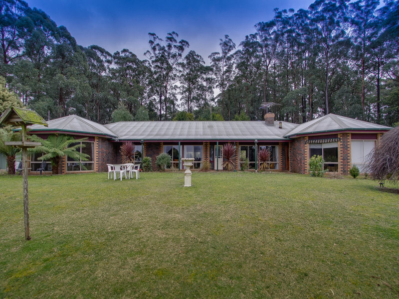 70 Currawong Drive, Gembrook, Vic 3783 Property Details
